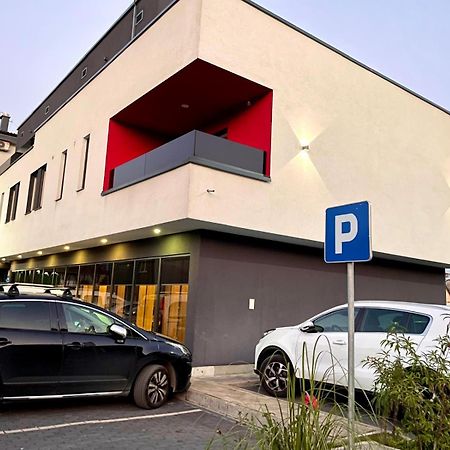 Swiss Plus Hotel Bihać Dış mekan fotoğraf