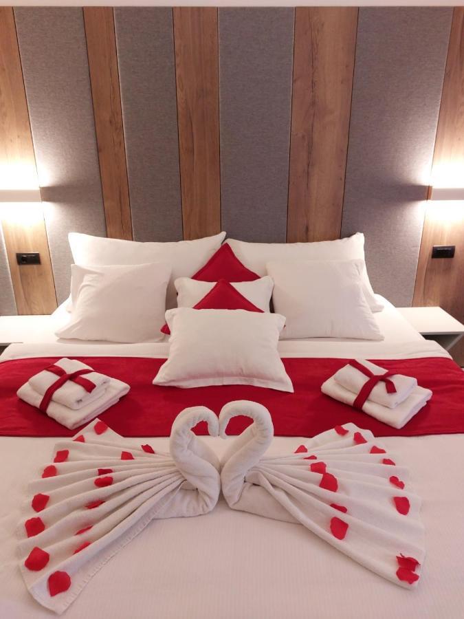 Swiss Plus Hotel Bihać Dış mekan fotoğraf