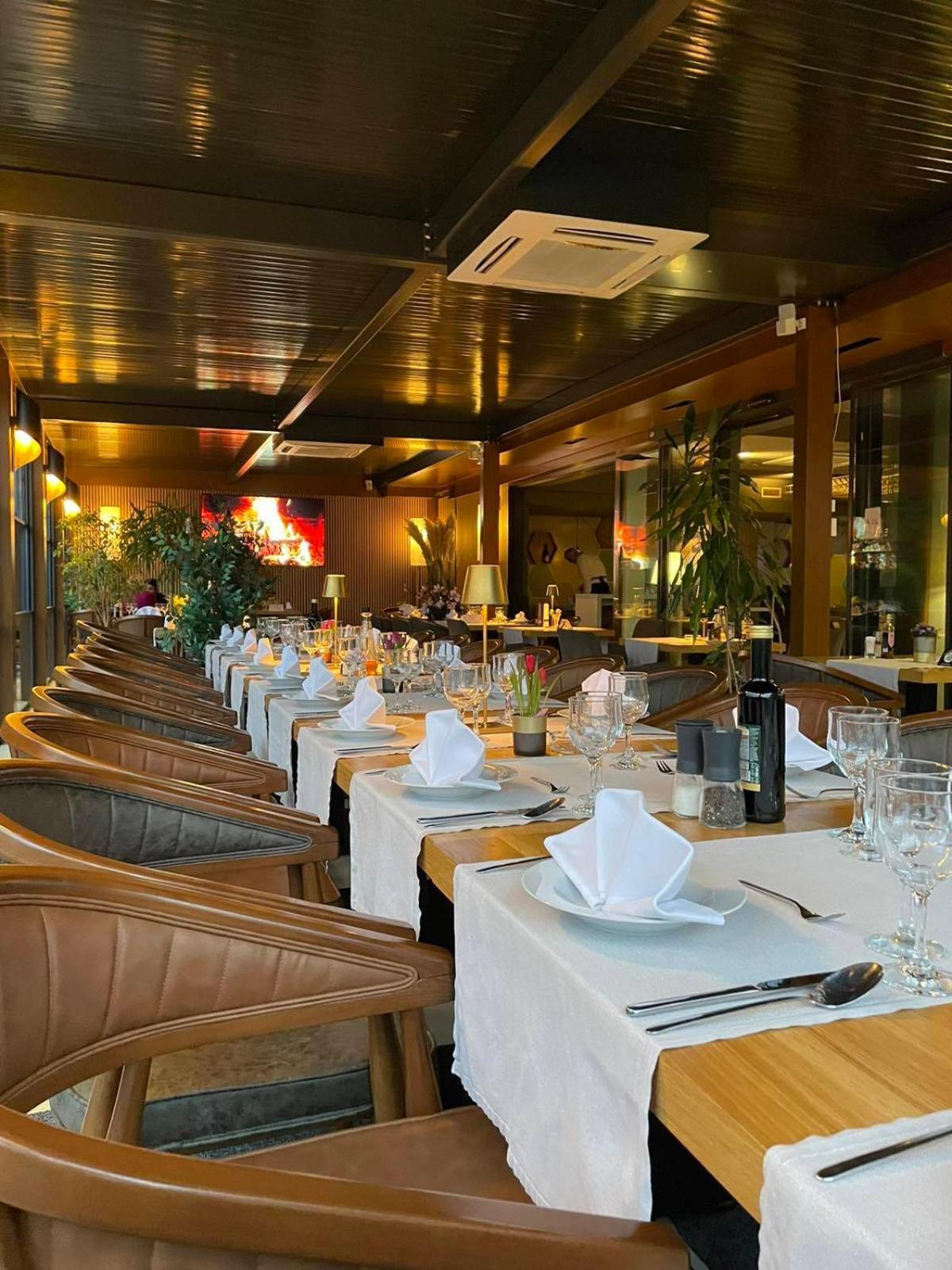 Swiss Plus Hotel Bihać Dış mekan fotoğraf