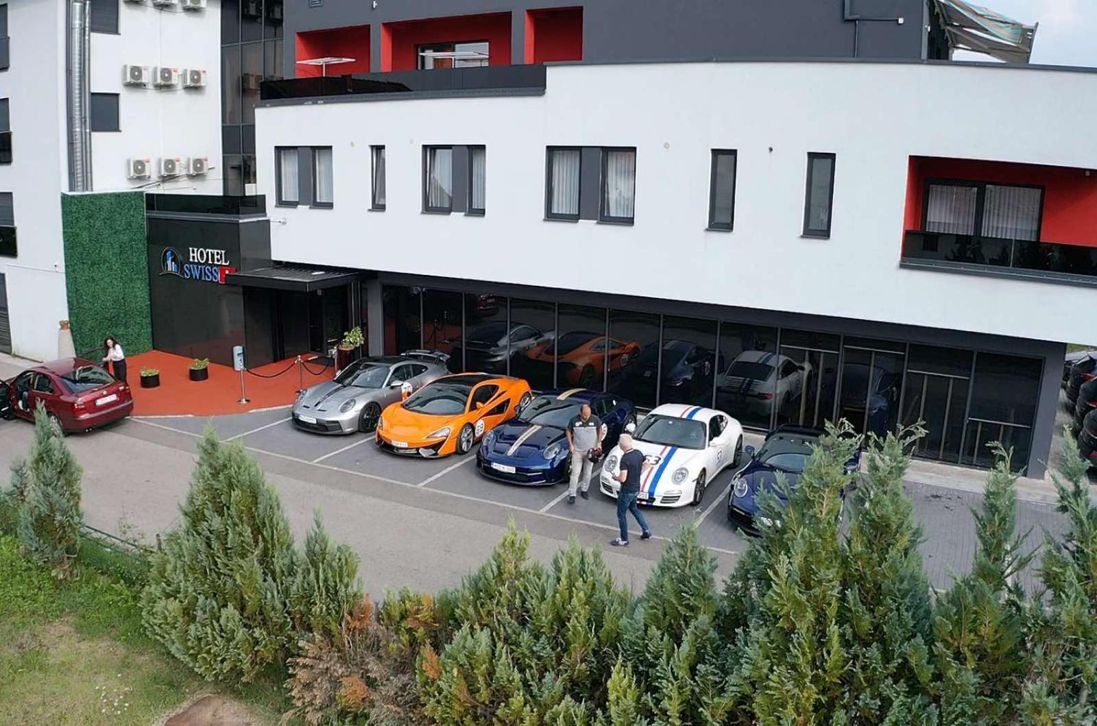 Swiss Plus Hotel Bihać Dış mekan fotoğraf