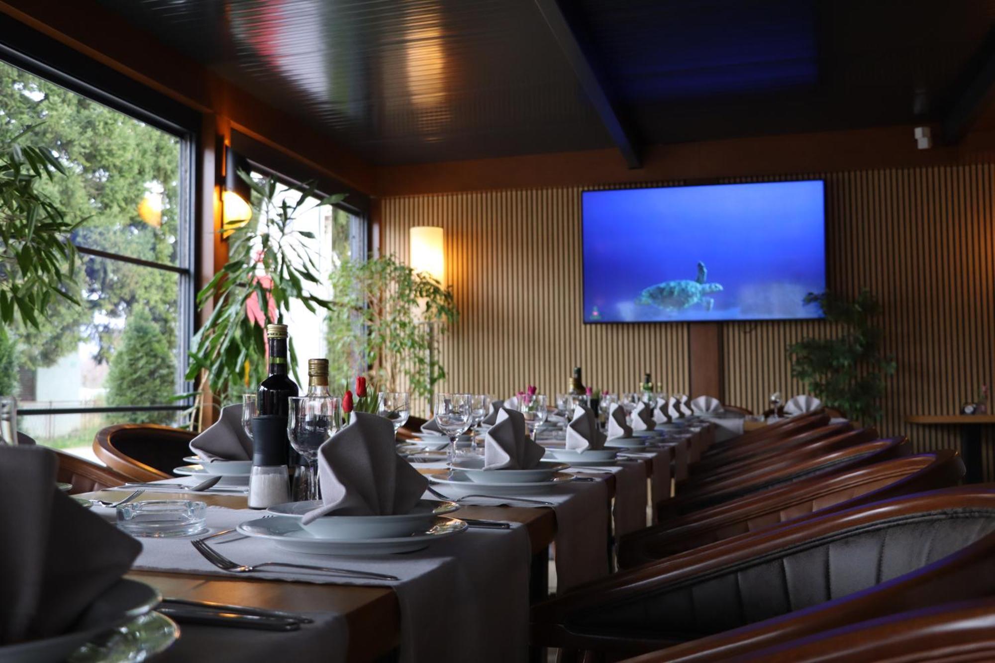 Swiss Plus Hotel Bihać Dış mekan fotoğraf