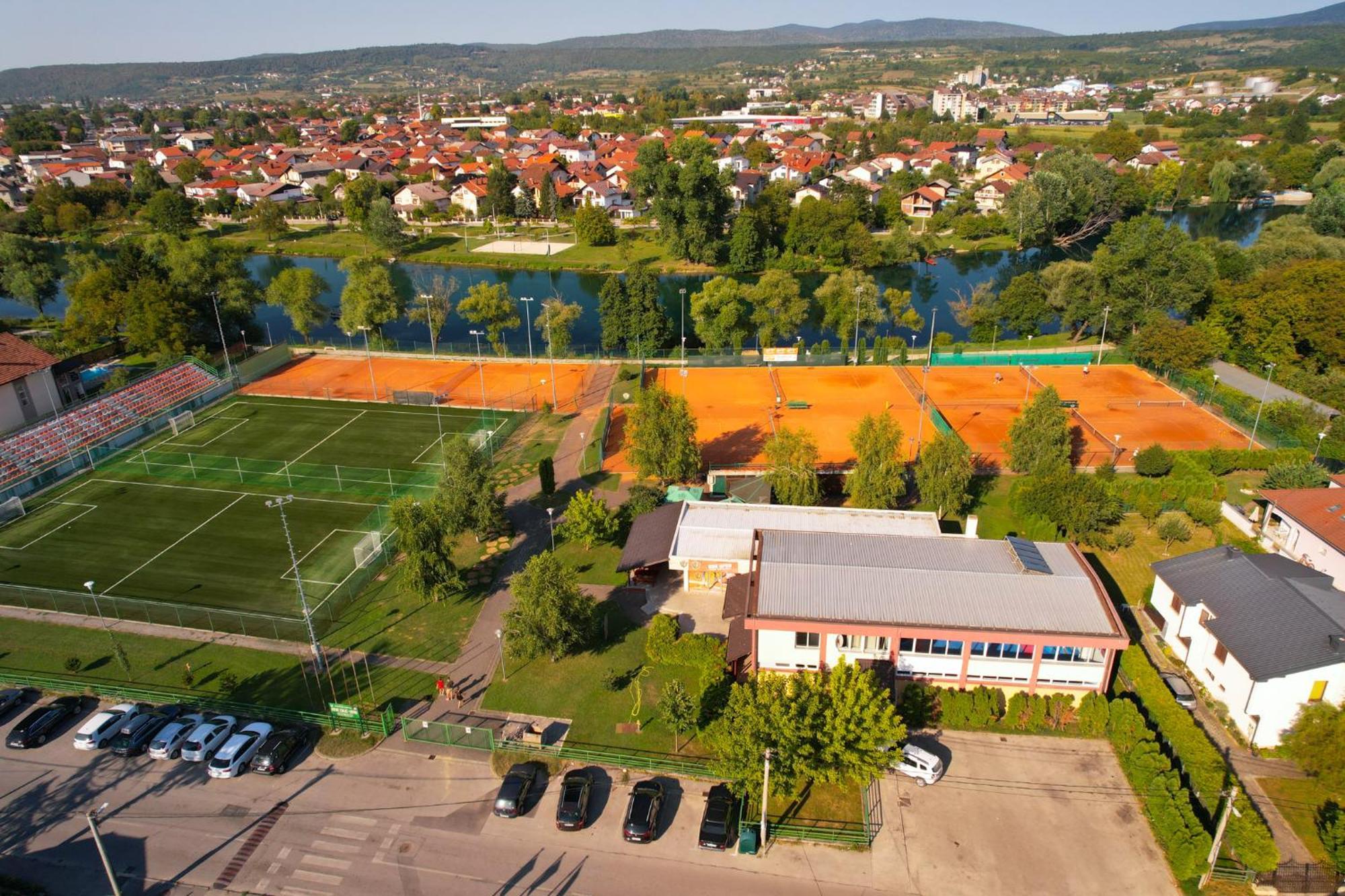 Swiss Plus Hotel Bihać Dış mekan fotoğraf