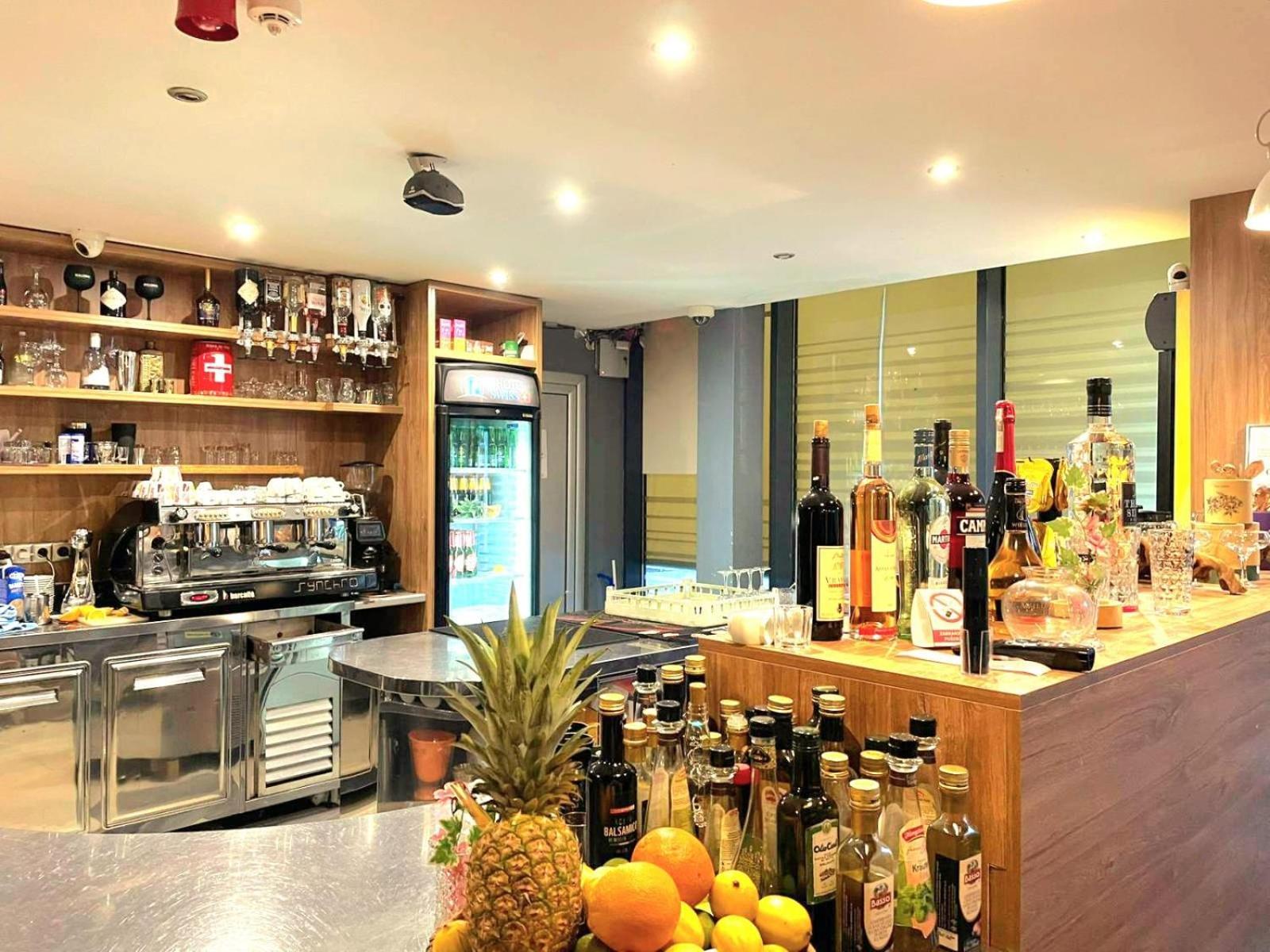 Swiss Plus Hotel Bihać Dış mekan fotoğraf